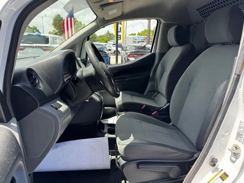 Used 2021 Nissan NV200 S image 16