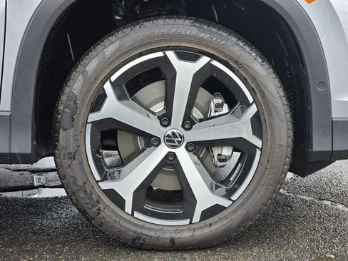 New 2025 Volkswagen Tiguan SE AWD/4WD image 9