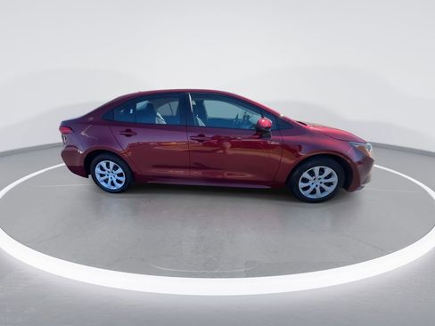 Used 2024 Toyota Corolla LE image 9