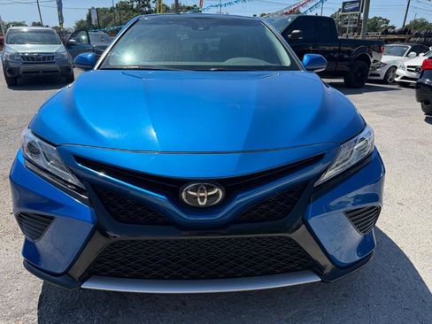 Used 2020 Toyota Camry XSE image 2