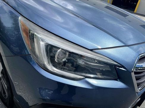 Used 2018 Subaru Outback 2.5i Limited AWD/4WD image 31
