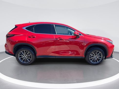 Used 2024 Lexus NX 250 FWD image 3