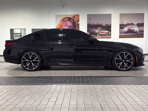 Used 2021 BMW M550i xDrive w/ Executive Package image 5