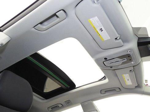 Used 2023 Audi Q8 Premium w/ Convenience Package image 18