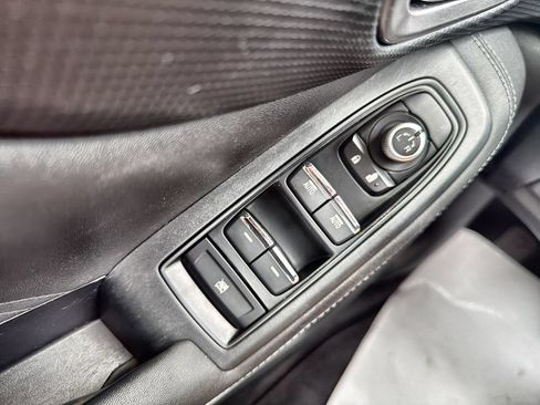 Used 2021 Subaru Forester Limited AWD/4WD image 18