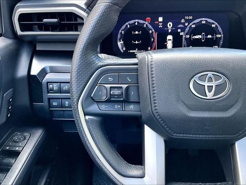 Used 2025 Toyota 4Runner Limited AWD/4WD image 24