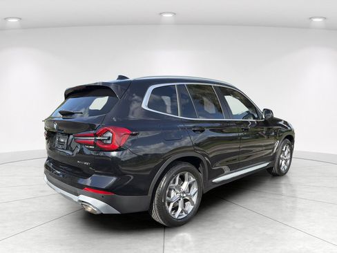Used 2023 BMW X3 xDrive30i w/ Premium Package AWD/4WD image 4