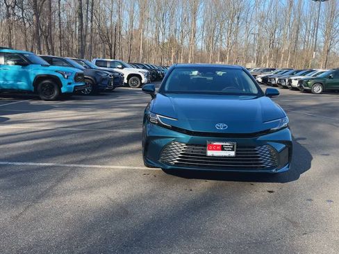 New 2026 Toyota Camry XLE image 3