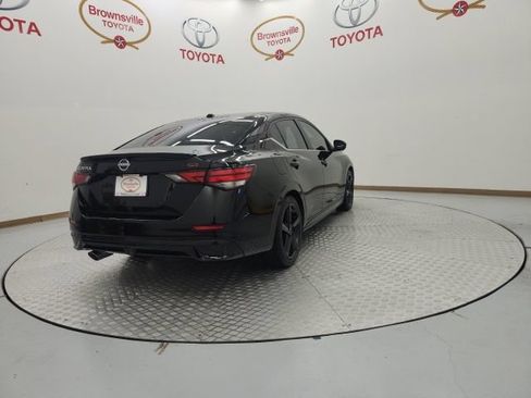 Used 2024 Nissan Sentra SR w/ SR Premium Package FWD image 8