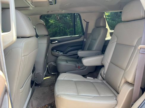 Used 2017 Chevrolet Tahoe LT AWD/4WD image 4