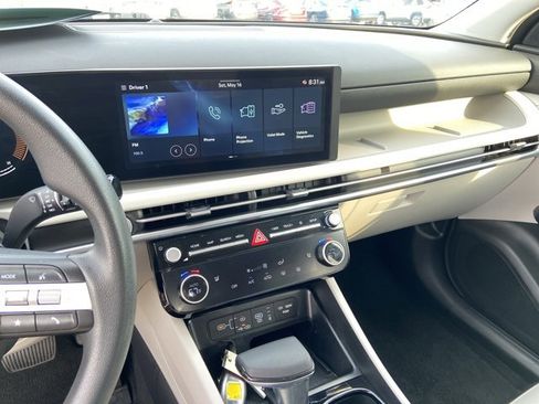 Used 2025 Hyundai Tucson SEL AWD/4WD image 47