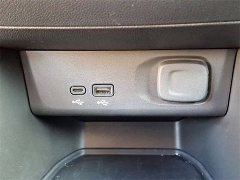 Used 2025 Buick Envista Sport Touring w/ Convenience I Package image 25