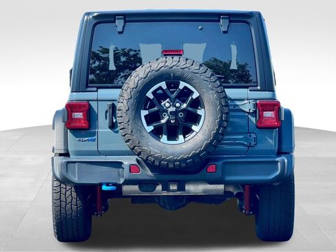 Used 2024 Jeep Wrangler Unlimited Rubicon 4xe AWD/4WD image 6