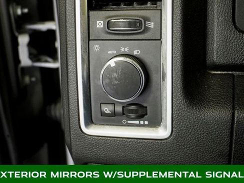 Used 2022 RAM 1500 Classic SLT w/ Electronics Convenience Group image 21