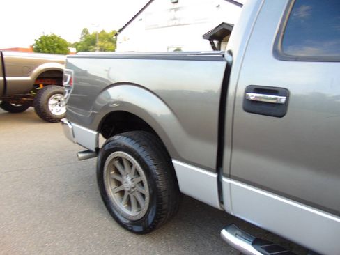 Used 2011 Ford F150 XLT w/ XLT Chrome Pkg RWD image 38