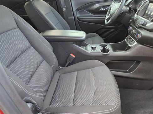 Used 2022 GMC Terrain SLE w/ Driver Convenience Package image 12