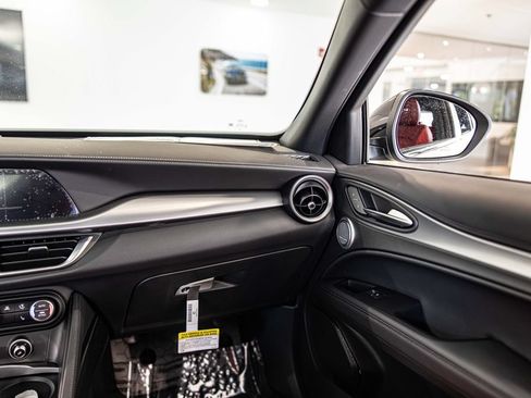 New 2026 Alfa Romeo Stelvio Sprint AWD/4WD image 36