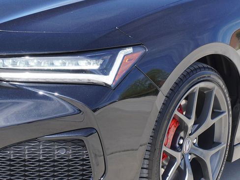 Used 2023 Acura TLX Type S image 2