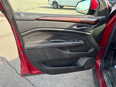 Used 2013 Cadillac SRX Luxury w/ Driver Awareness Package image 14