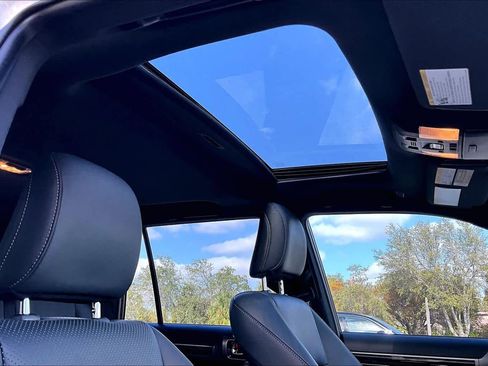 Used 2023 Lexus GX 460 Luxury image 13