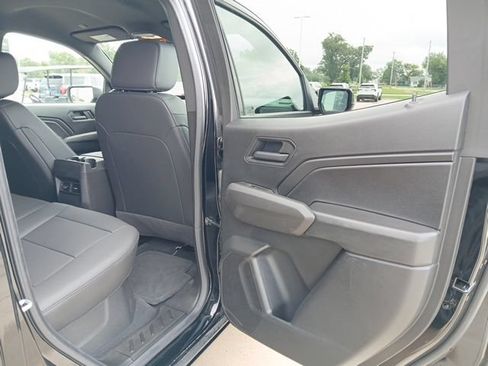 Certified 2025 Chevrolet Colorado Trail Boss AWD/4WD image 19