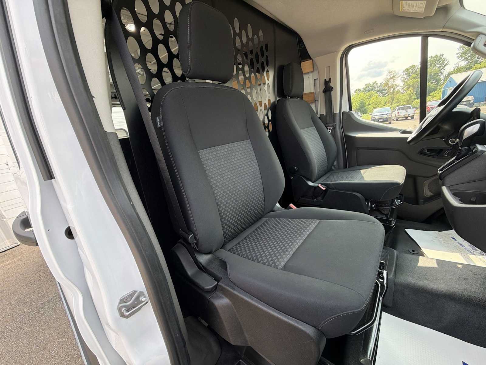 Used 2025 Ford Transit 250 Low Roof w/ Exterior Upgrade Package RWD image 25