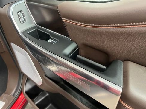 Used 2025 Ford F350 King Ranch w/ FX4 Off-Road Package image 54