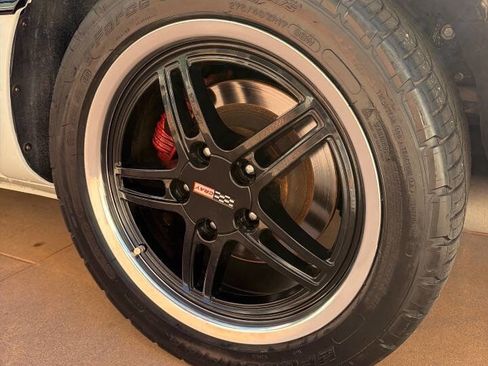 Used 1992 Chevrolet Corvette Coupe image 31