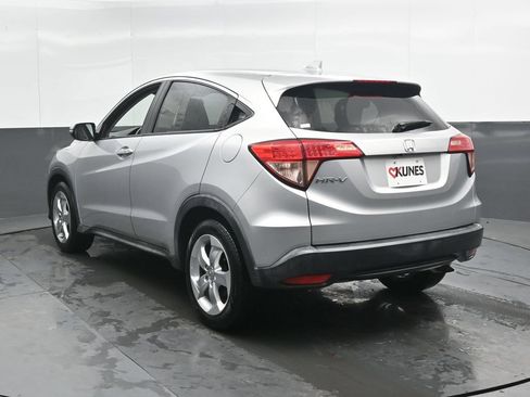 Used 2016 Honda HR-V EX image 10