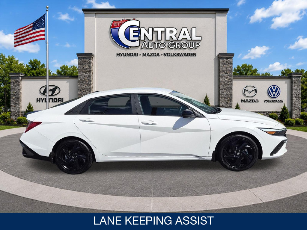 Certified 2026 Hyundai Elantra SEL FWD image 9