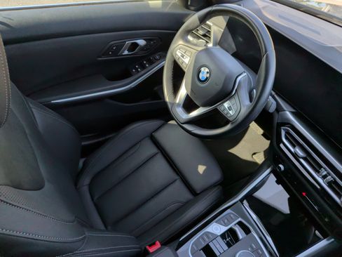 Used 2024 BMW 330i Sedan w/ Convenience Package RWD image 33