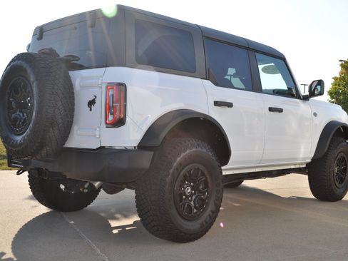 Used 2022 Ford Bronco Wildtrak image 29