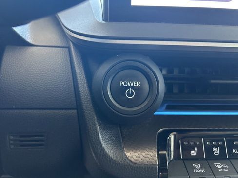 Used 2023 Toyota Prius Limited image 38