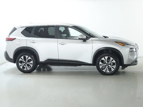 Used 2023 Nissan Rogue SV AWD/4WD image 11