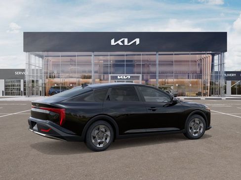 New 2026 Kia K4 FWD image 6