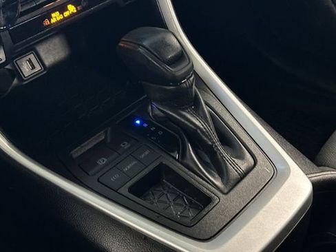 Certified 2025 Toyota RAV4 XLE FWD image 26