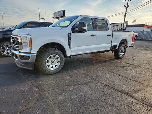 Used 2023 Ford F250 XLT image 4