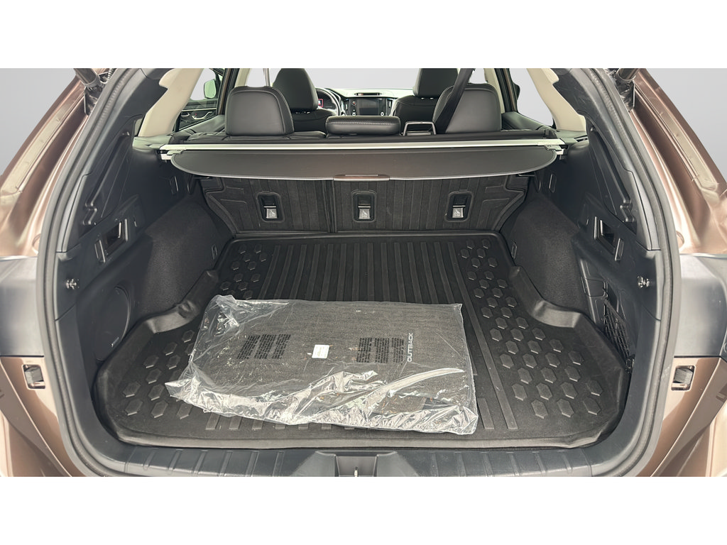 Used 2022 Subaru Outback Limited AWD/4WD image 25