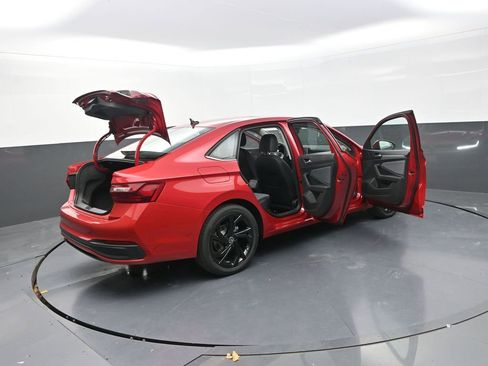 New 2026 Volkswagen Jetta SE FWD image 35