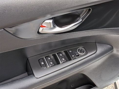 Used 2023 Kia Forte GT-Line w/ GT-Line Premium Package image 11