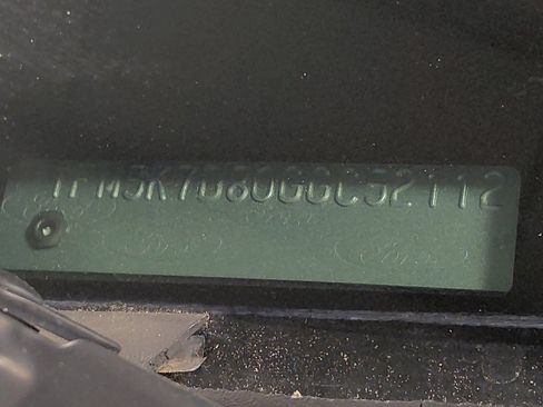 Used 2016 Ford Explorer XLT w/ Equipment Group 202A image 33