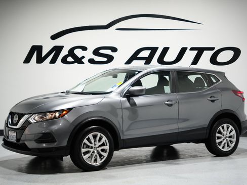 Used 2021 Nissan Rogue Sport S image 4