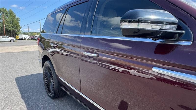 Used 2018 Lincoln Navigator Reserve w/ Technology Package AWD/4WD image 21