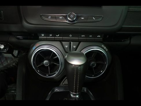 Used 2022 Chevrolet Camaro LT image 28