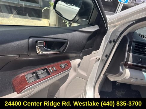 Used 2014 Toyota Camry XLE FWD image 17