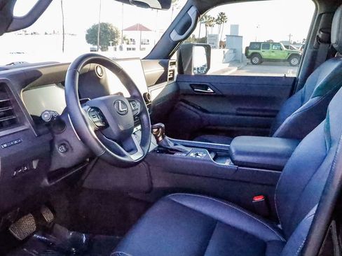 Used 2024 Lexus GX 550 550 Overtrail image 20