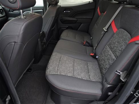 Certified 2024 Chevrolet Colorado Z71 w/ Z71 Convenience Package 2 image 32