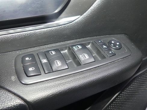Used 2019 RAM 1500 Big Horn AWD/4WD image 18