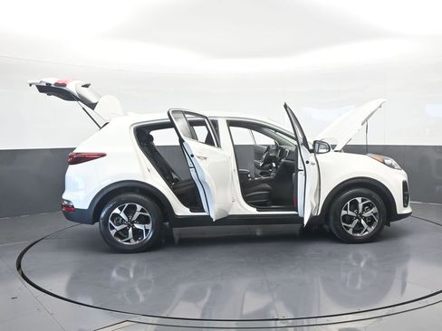 Used 2020 Kia Sportage LX image 66