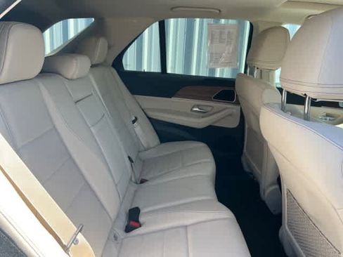 Certified 2025 Mercedes-Benz GLE 450e 4MATIC image 23